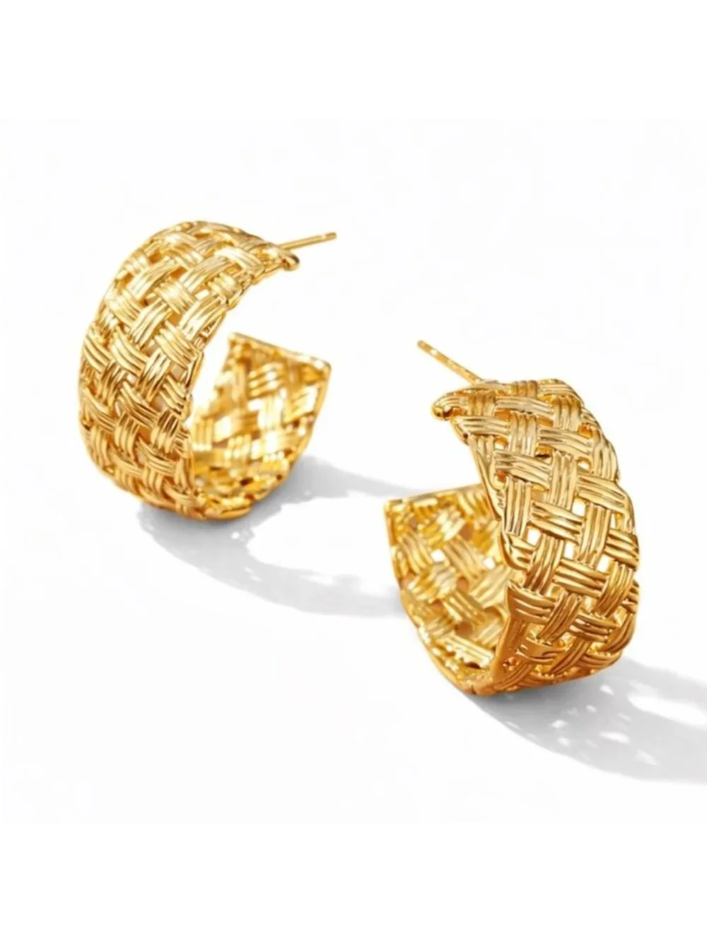 New! Gold Basketweave Hoop Earrings (1057) NWOT